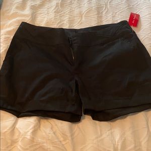 Miss Demeanor Dress Shorts Size 18 Never Worn!!
